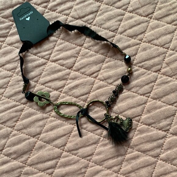 Handmade Black & Antique-Gold Charm Necklace – Dress Pendant, Feather Vintage - Picture 7 of 10